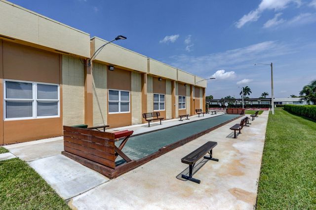 2533 Dudley Dr W Unit E, West Palm Beach, FL 33415