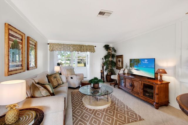 2533 Dudley Dr W Unit E, West Palm Beach, FL 33415