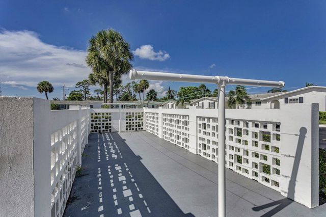 2533 Dudley Dr W Unit E, West Palm Beach, FL 33415