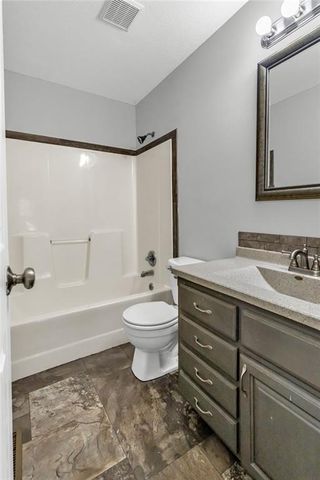 5702 N Highland Avenue, Kansas City, MO 64118