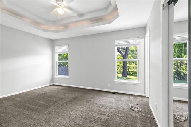 5702 N Highland Avenue, Kansas City, MO 64118
