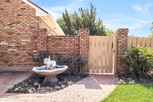 1420 Alice Drive, Lafayette, LA 70503
