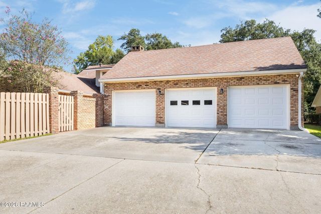 1420 Alice Drive, Lafayette, LA 70503