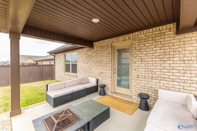 103 Hillis Lane, Hazel Green, AL 35750