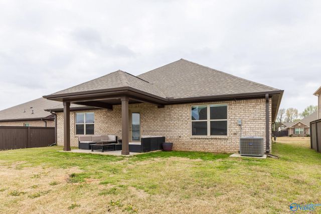 103 Hillis Lane, Hazel Green, AL 35750