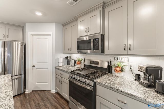 103 Hillis Lane, Hazel Green, AL 35750