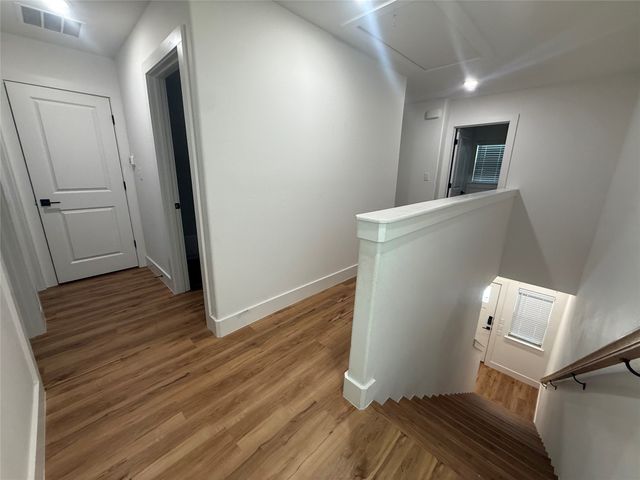 905 E 10th Street, Bonham, TX 75418
