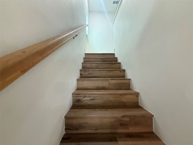 905 E 10th Street, Bonham, TX 75418