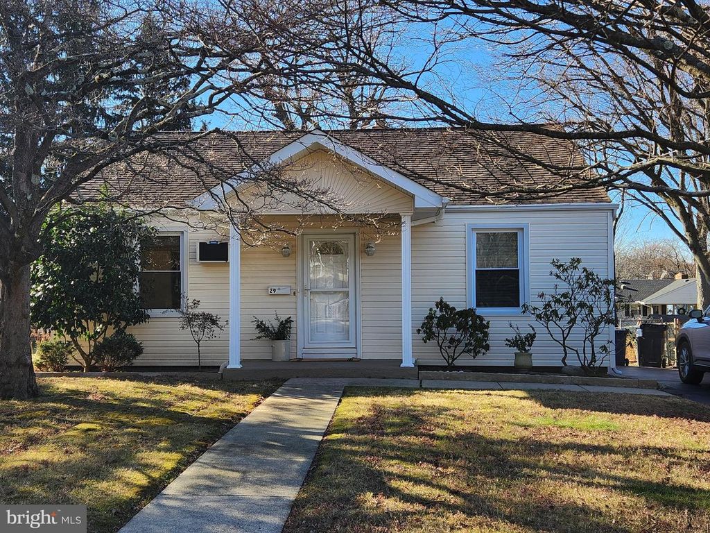 29 GRAF AVE, Lawrenceville, NJ 08648