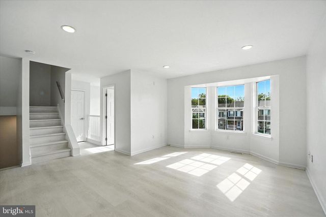 156 COUNTRY RIDGE DR, Red Lion, PA 17356