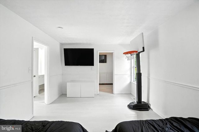 156 COUNTRY RIDGE DR, Red Lion, PA 17356