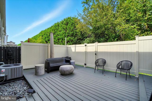 156 COUNTRY RIDGE DR, Red Lion, PA 17356