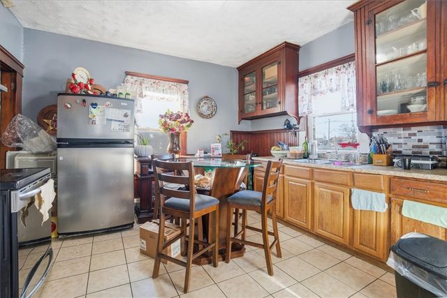 183 Byfield Street, Providence, RI 02905