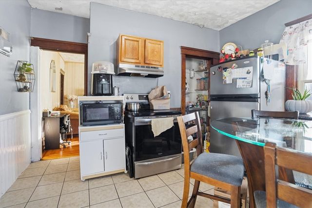 183 Byfield Street, Providence, RI 02905