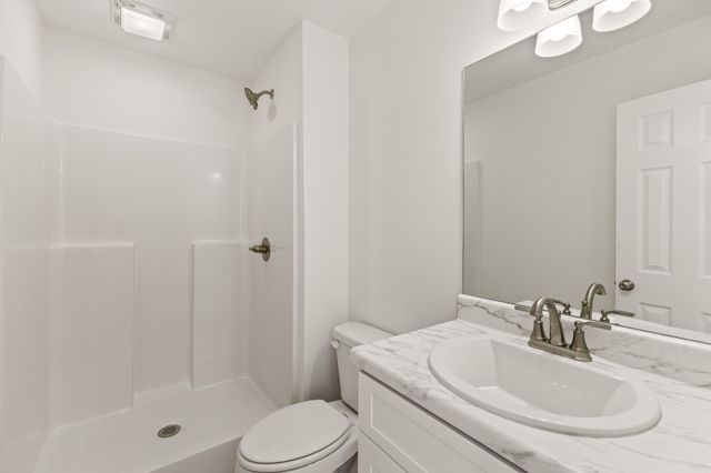 1029 Granada Rd, Ashland City, TN 37015