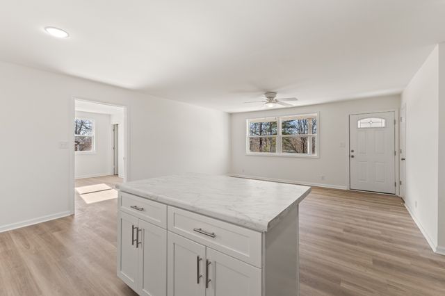 1029 Granada Rd, Ashland City, TN 37015