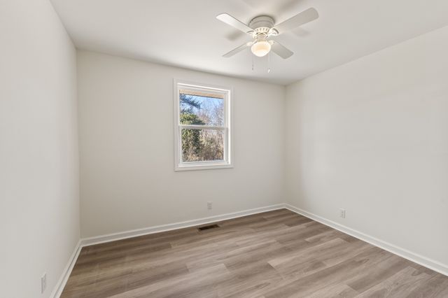 1029 Granada Rd, Ashland City, TN 37015