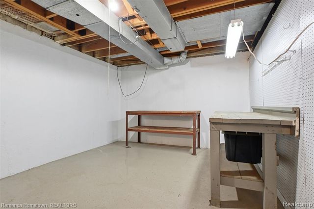 12811 Glenview Drive, Plymouth, MI 48170