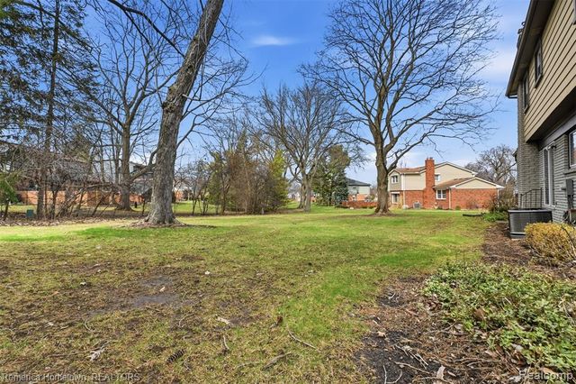 12811 Glenview Drive, Plymouth, MI 48170