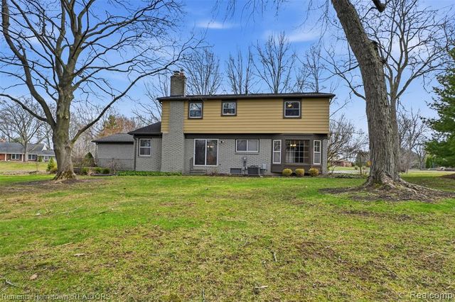 12811 Glenview Drive, Plymouth, MI 48170