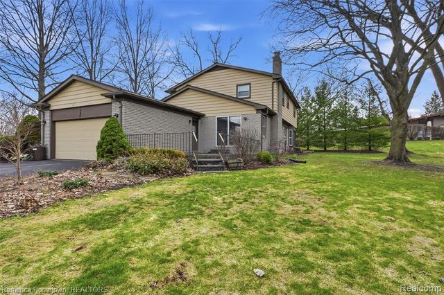 12811 Glenview Drive, Plymouth, MI 48170