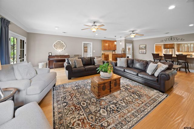 155 Fairway Dr, Bullard, TX 75757