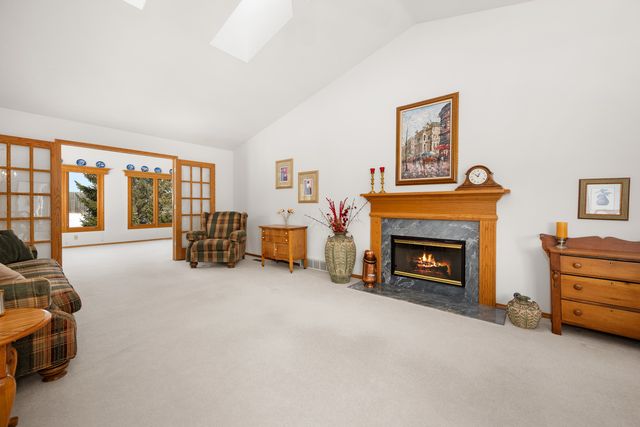 1755 Brock Circle, Sycamore, IL 60178