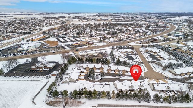 1755 Brock Circle, Sycamore, IL 60178