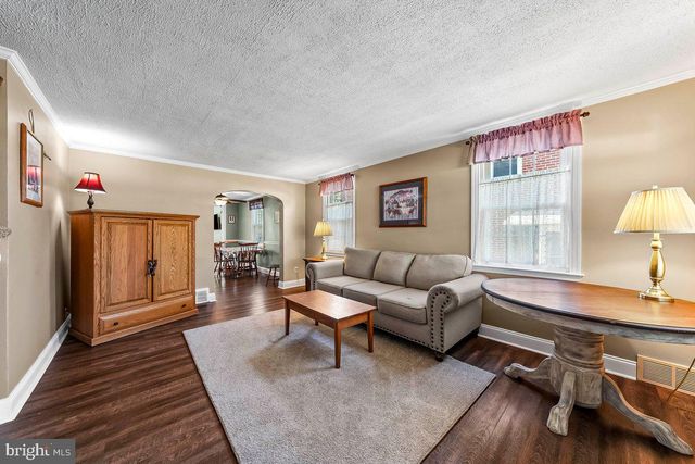 114 LAKEVIEW DR, Ridley Park, PA 19078