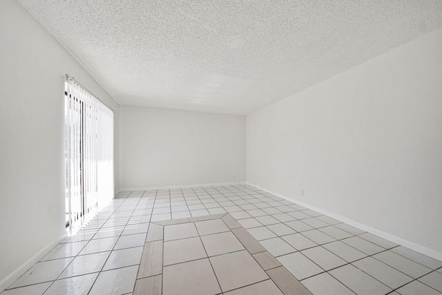 2173 White Pine Circle C, Greenacres, FL 33415