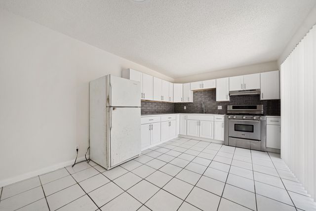 2173 White Pine Circle C, Greenacres, FL 33415