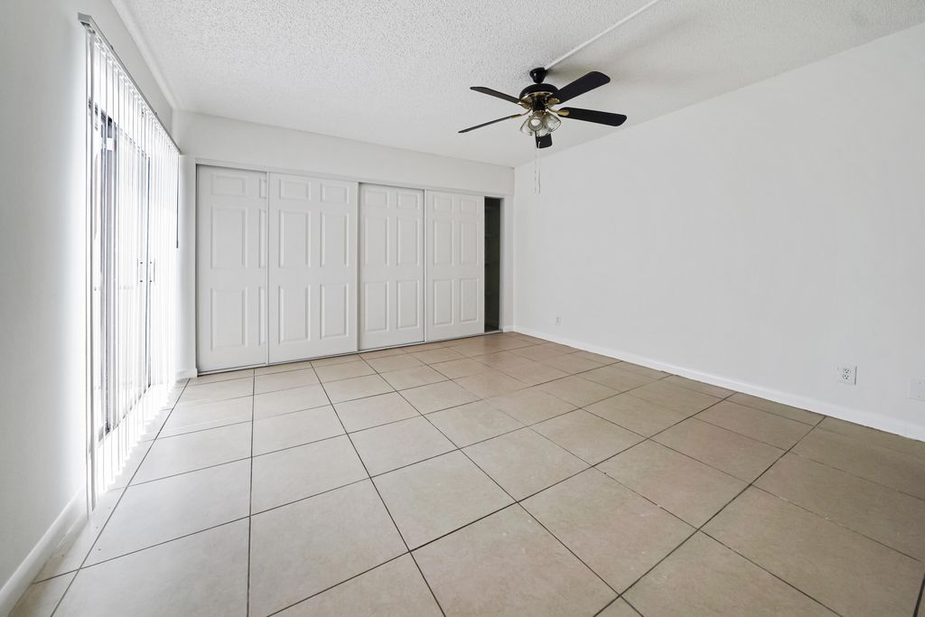 2173 White Pine Circle C, Greenacres, FL 33415