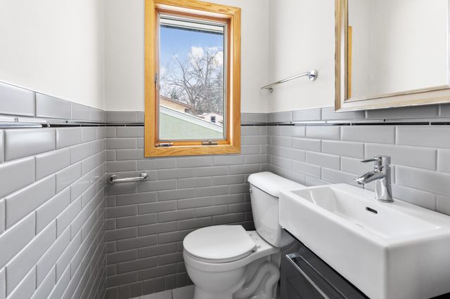 326 Faversham, Willernie, MN 55090