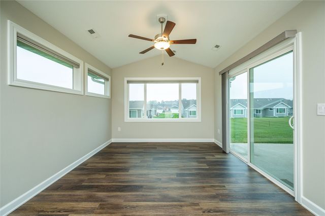 5817 SE 22nd Court, Des Moines, IA 50320