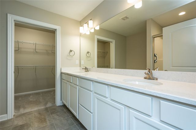 5817 SE 22nd Court, Des Moines, IA 50320