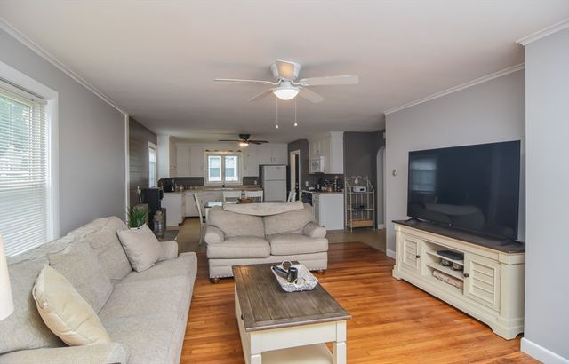 2 Lamb St, Attleboro, MA 02703