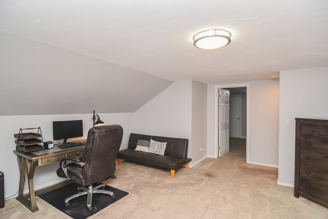 2 Lamb St, Attleboro, MA 02703