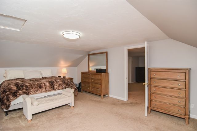 2 Lamb St, Attleboro, MA 02703