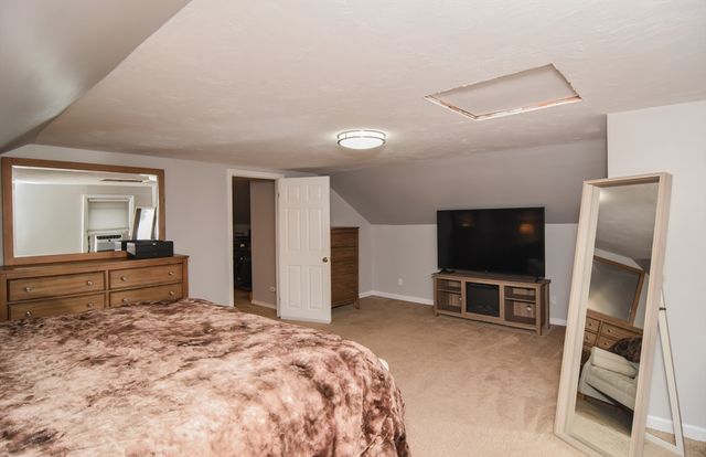 2 Lamb St, Attleboro, MA 02703