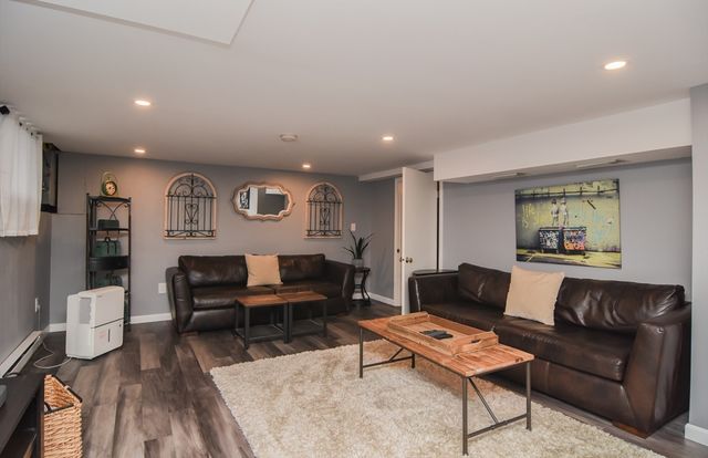 2 Lamb St, Attleboro, MA 02703