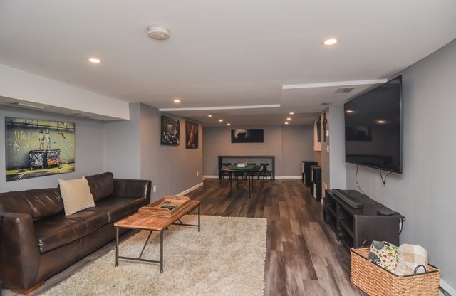 2 Lamb St, Attleboro, MA 02703