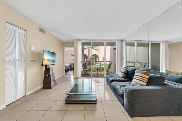 4647 NW 97th Pl 151, Doral, FL 33178