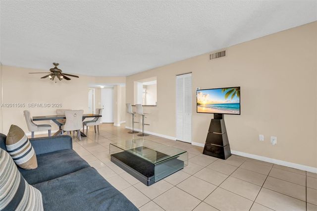 4647 NW 97th Pl 151, Doral, FL 33178