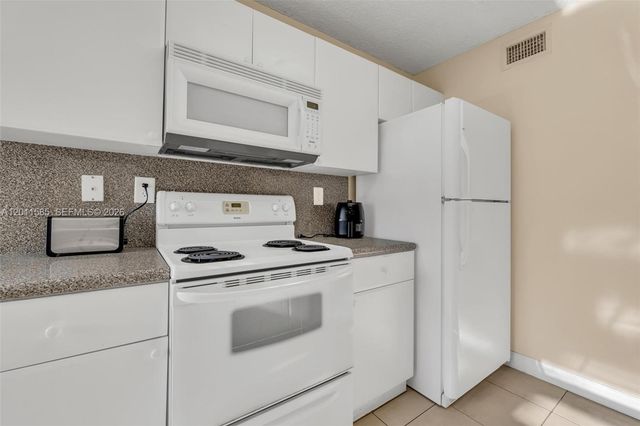 4647 NW 97th Pl 151, Doral, FL 33178