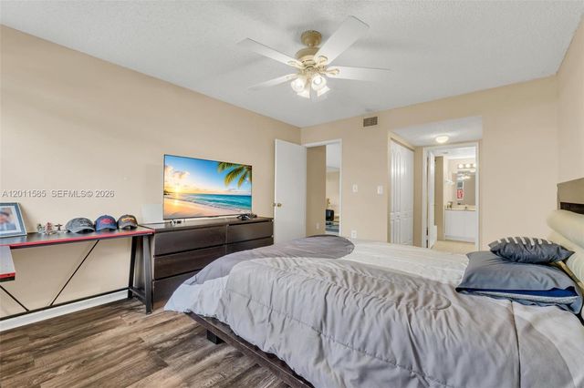 4647 NW 97th Pl 151, Doral, FL 33178