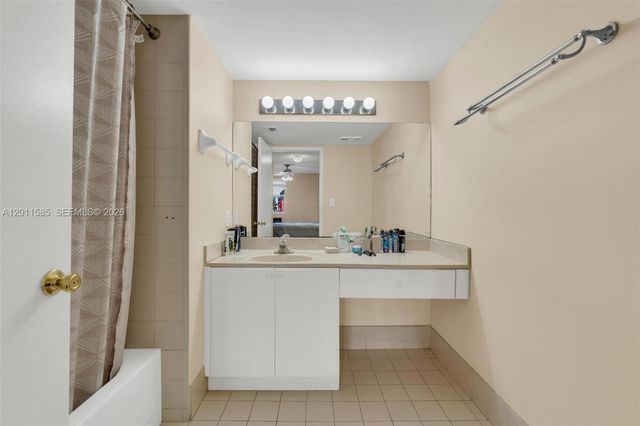 4647 NW 97th Pl 151, Doral, FL 33178