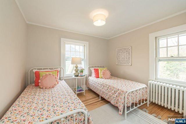 14 Burnside Street, Montclair, NJ 07043