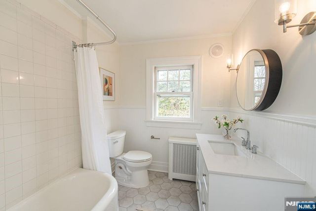 14 Burnside Street, Montclair, NJ 07043