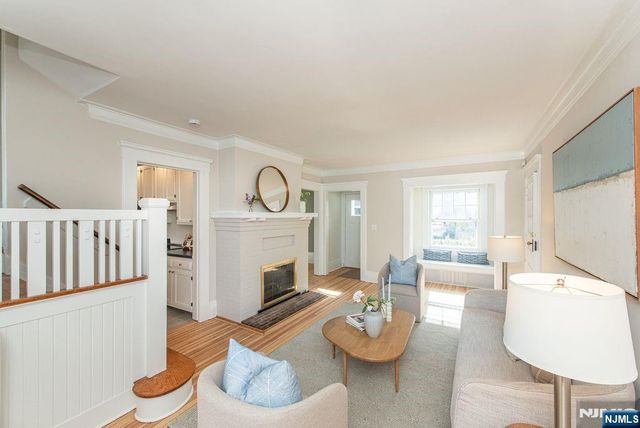 14 Burnside Street, Montclair, NJ 07043