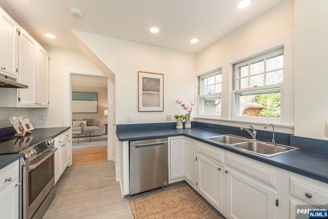 14 Burnside Street, Montclair, NJ 07043